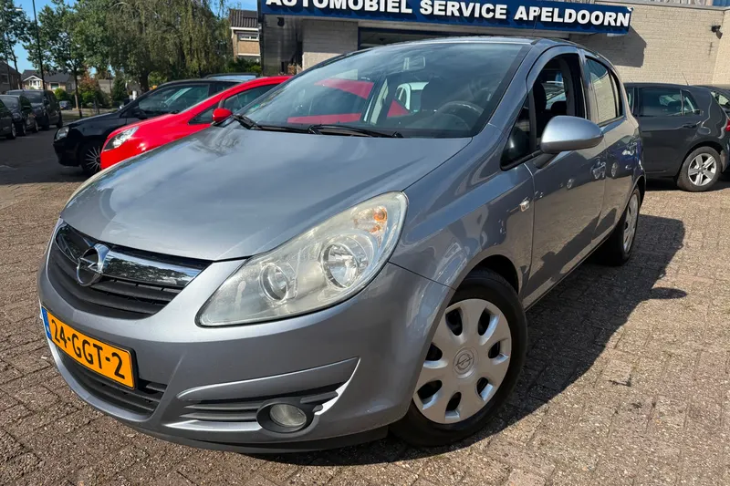 Opel Corsa (2008)