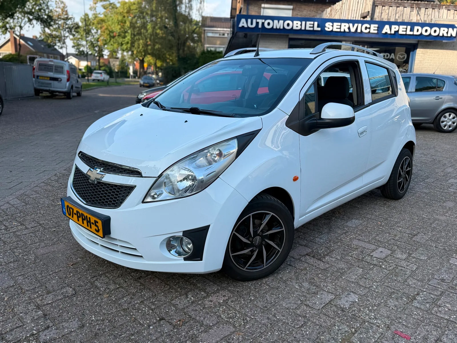Chevrolet Spark (2011) — foto 1
