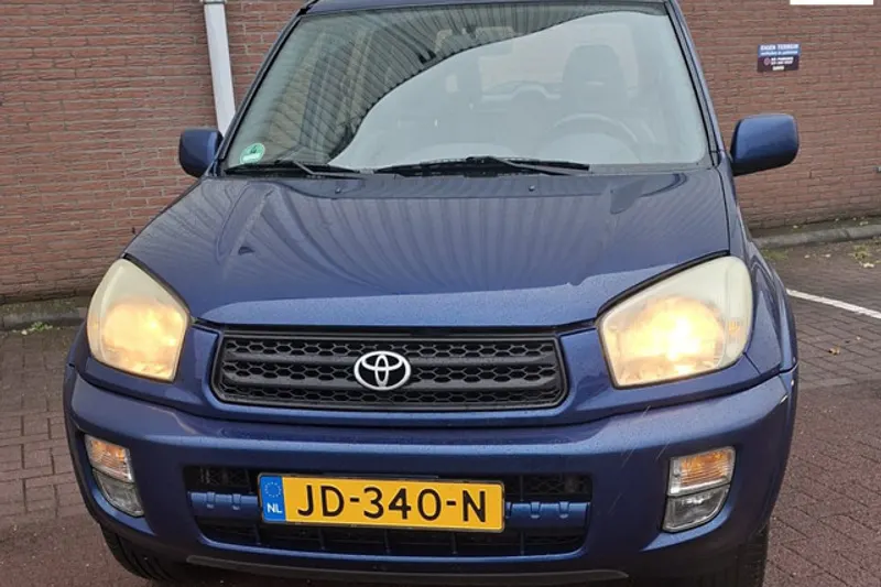 Toyota RAV4 (2003)