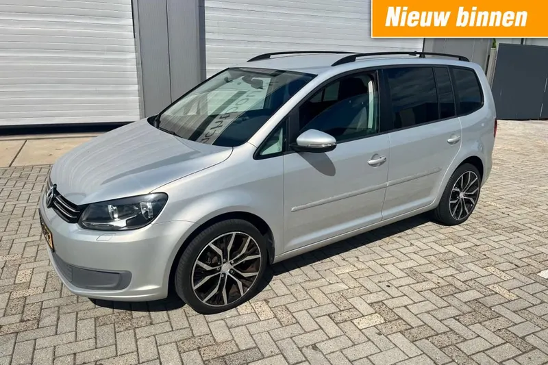 Volkswagen Touran (2011)