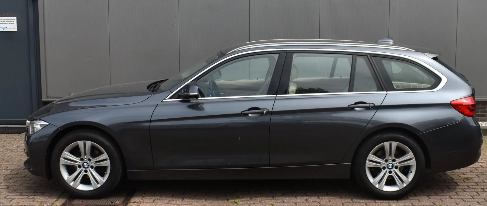 BMW 3-Serie (2017) — foto 1