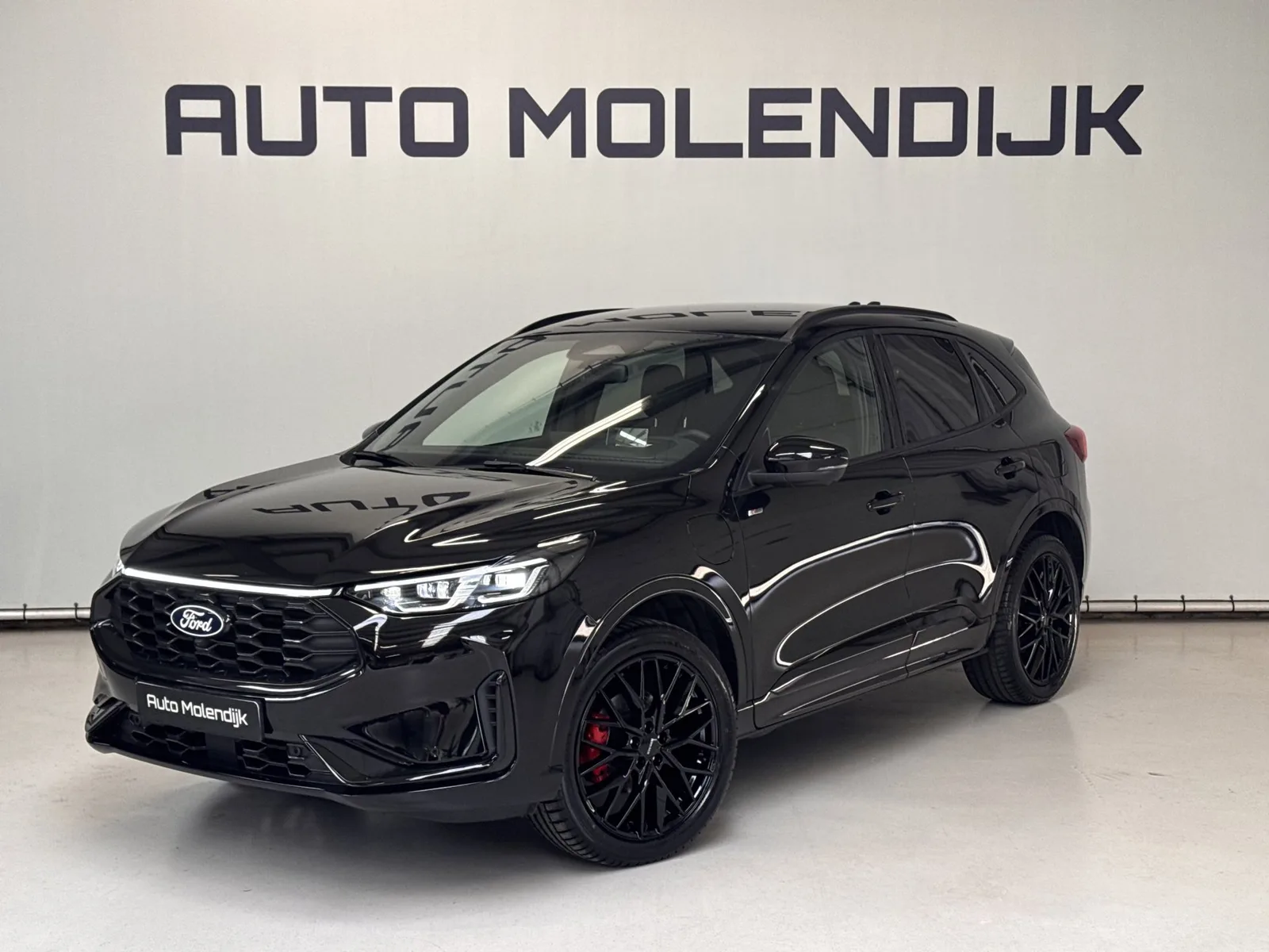 Ford Kuga (2024) — foto 1