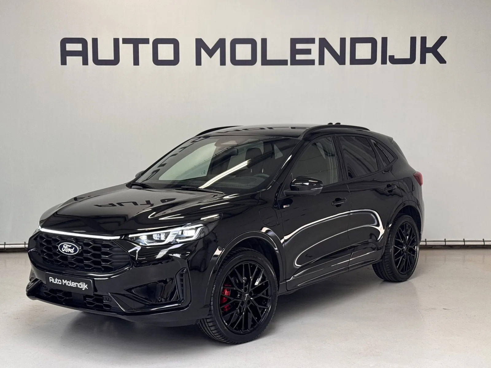 Ford Kuga (2024) — foto 1