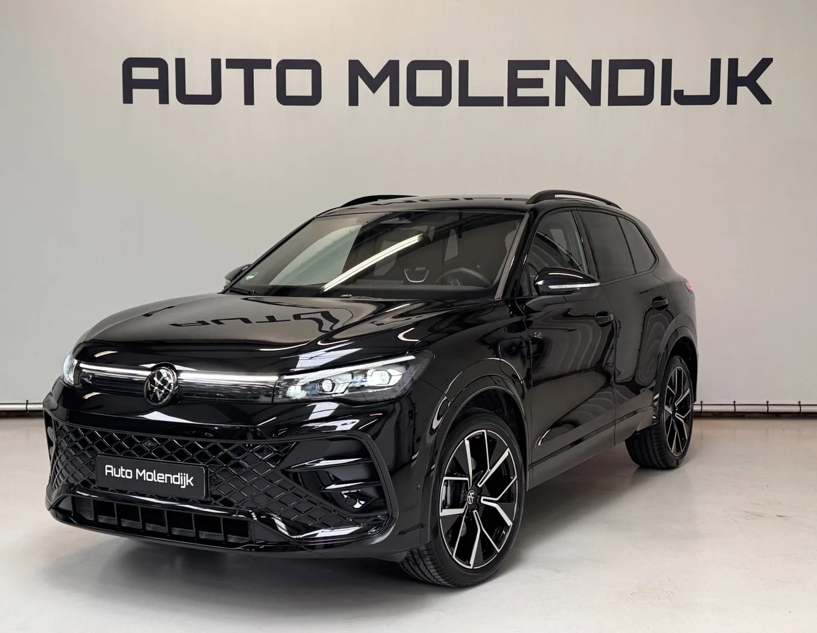 Volkswagen Tiguan (2025) — foto 1