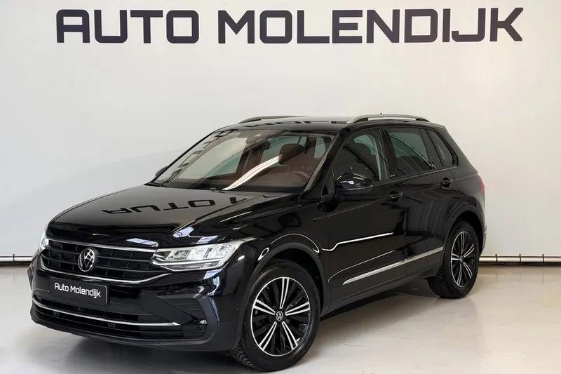 Volkswagen Tiguan (2022)