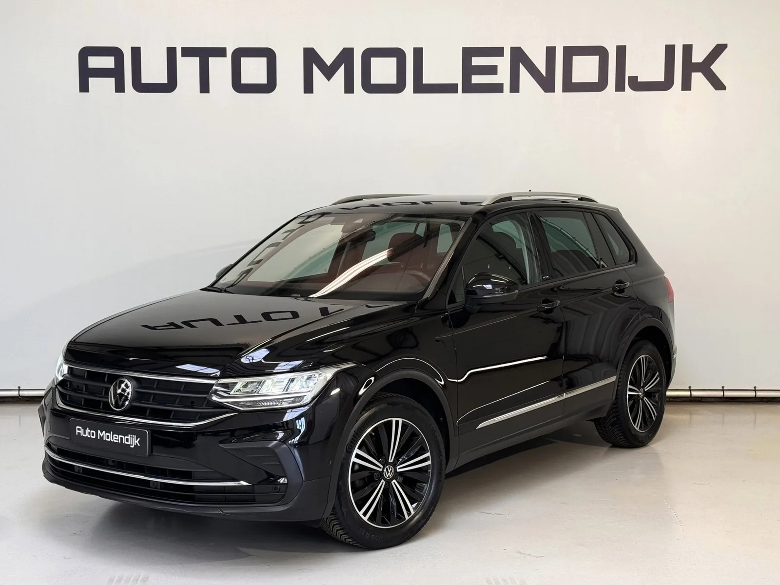 Volkswagen Tiguan (2022) — foto 1