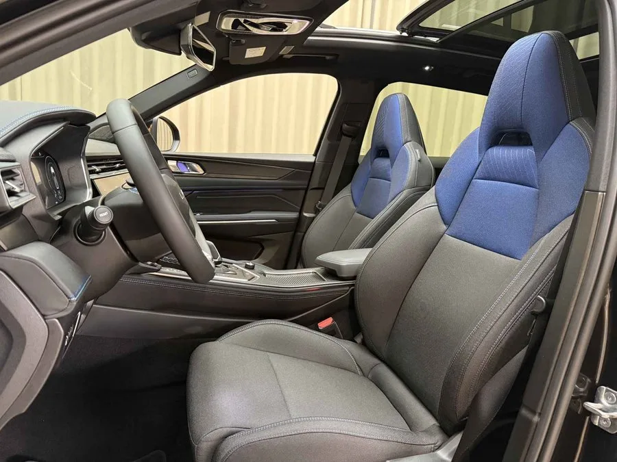 Lynk & Co 01 (2023) — foto 1