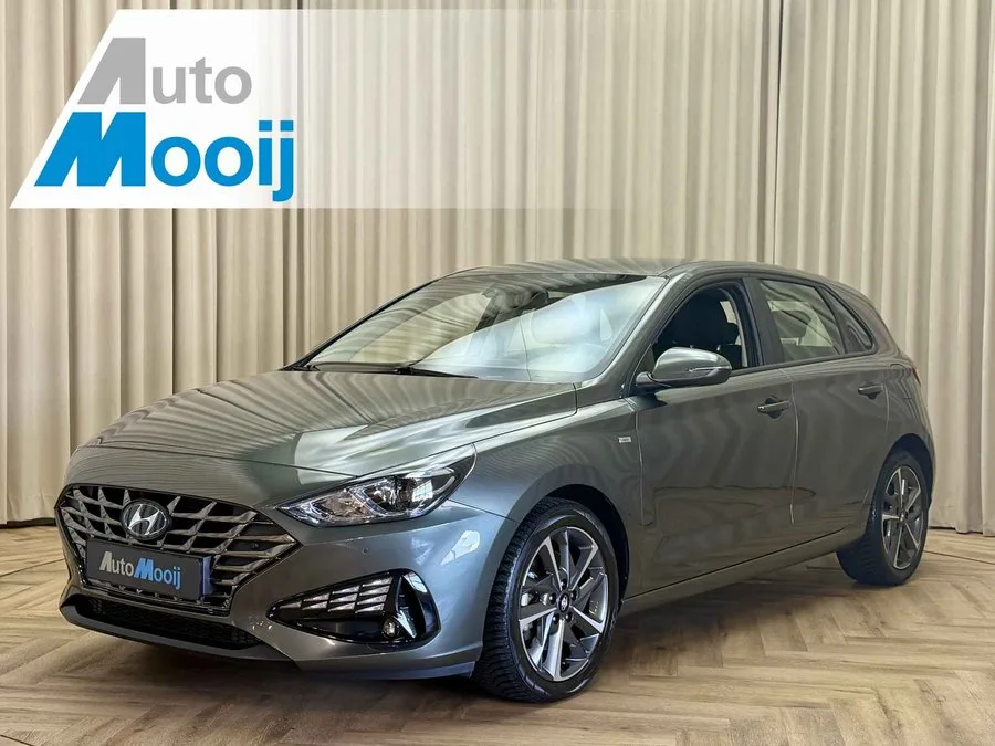 Hyundai i30 (2023) — foto 1