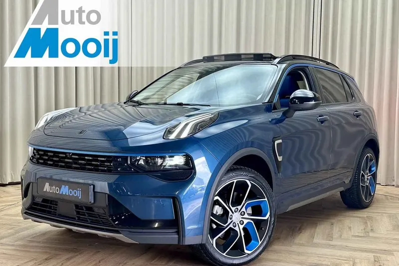 Lynk & Co 01 (2022)
