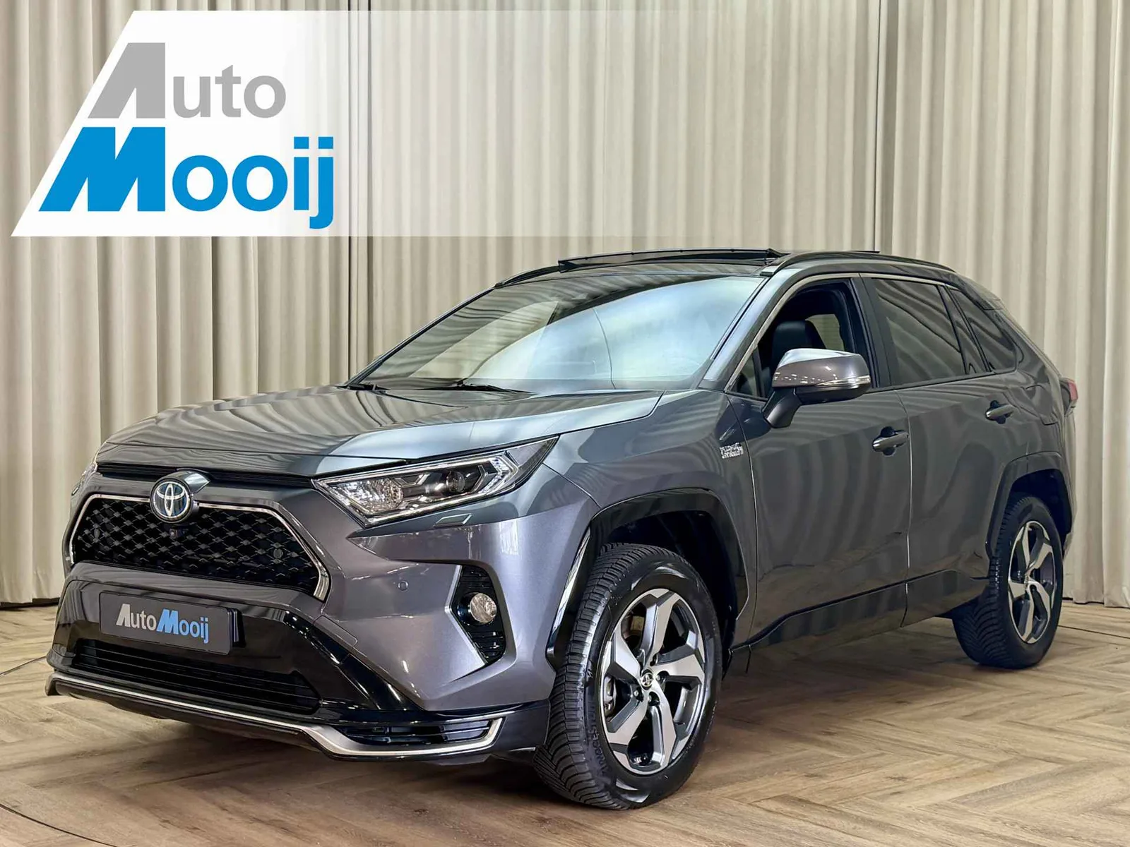Toyota RAV4 (2022) — foto 1