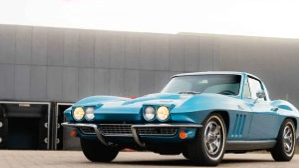 Chevrolet Corvette (1966) — foto 1