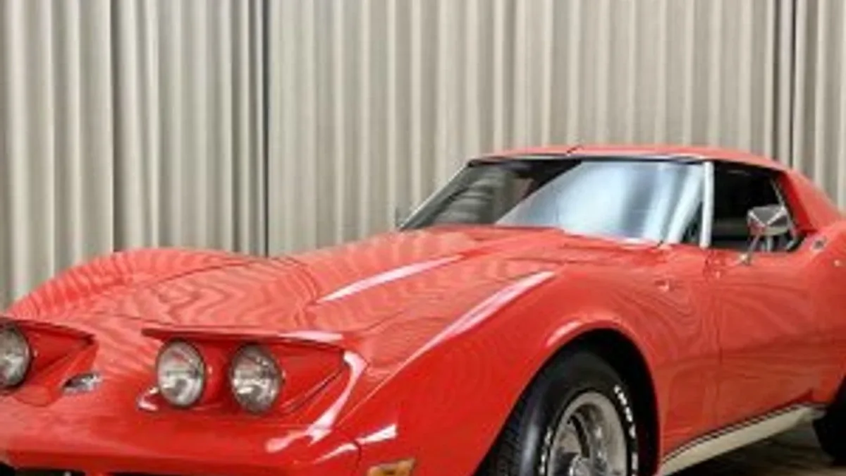 Chevrolet Corvette (1974) — foto 1
