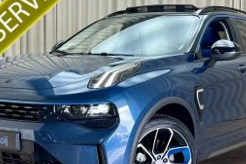 Lynk & Co 01 (2023)