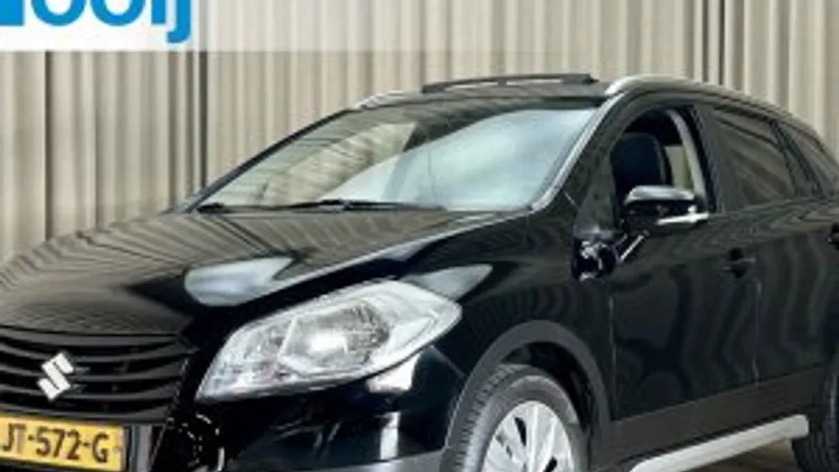 Suzuki S-Cross (2016) — foto 1