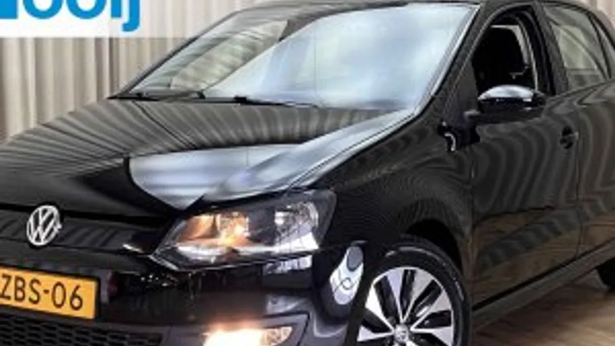 Volkswagen Polo (2014) — foto 1