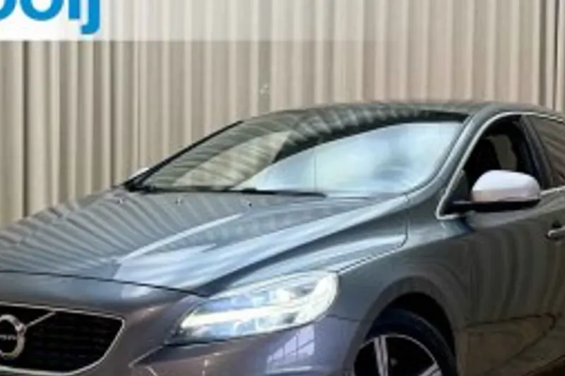 Volvo V40 (2017)