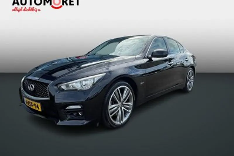 Infiniti Q50 (2015)