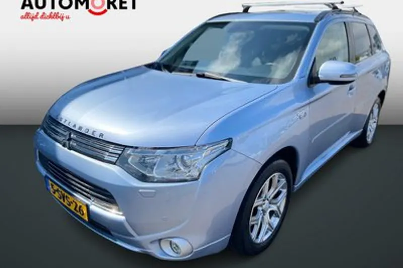 Mitsubishi Outlander (2013)