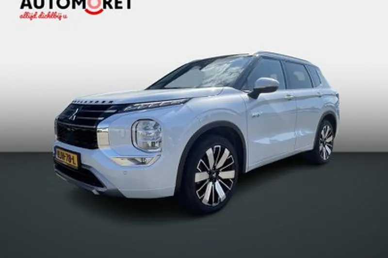 Mitsubishi Outlander (2025)