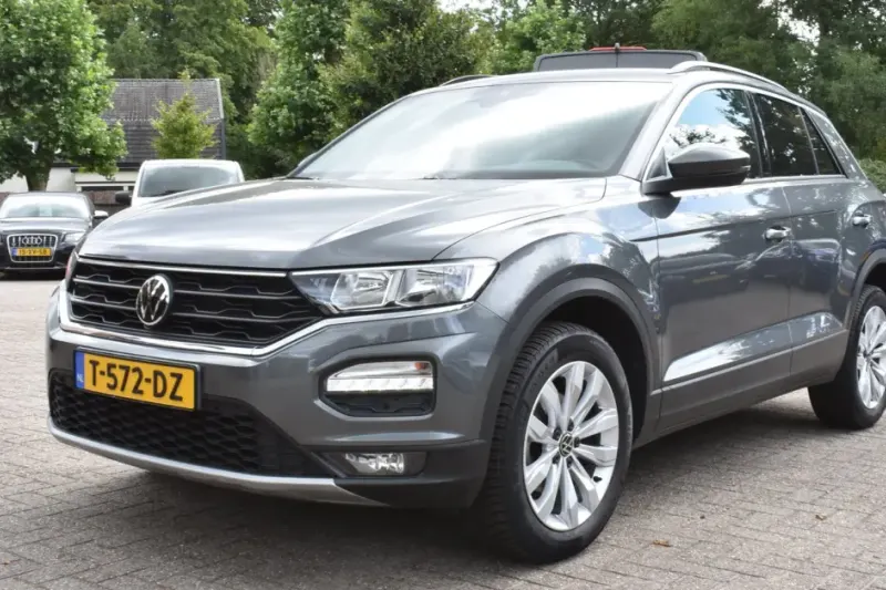 Volkswagen T-Roc (2021)