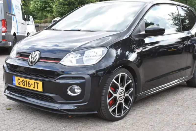 Volkswagen Up! (2018)