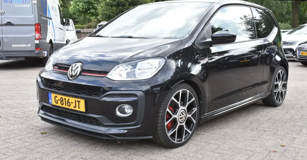 Volkswagen Up! (2018) — foto 1