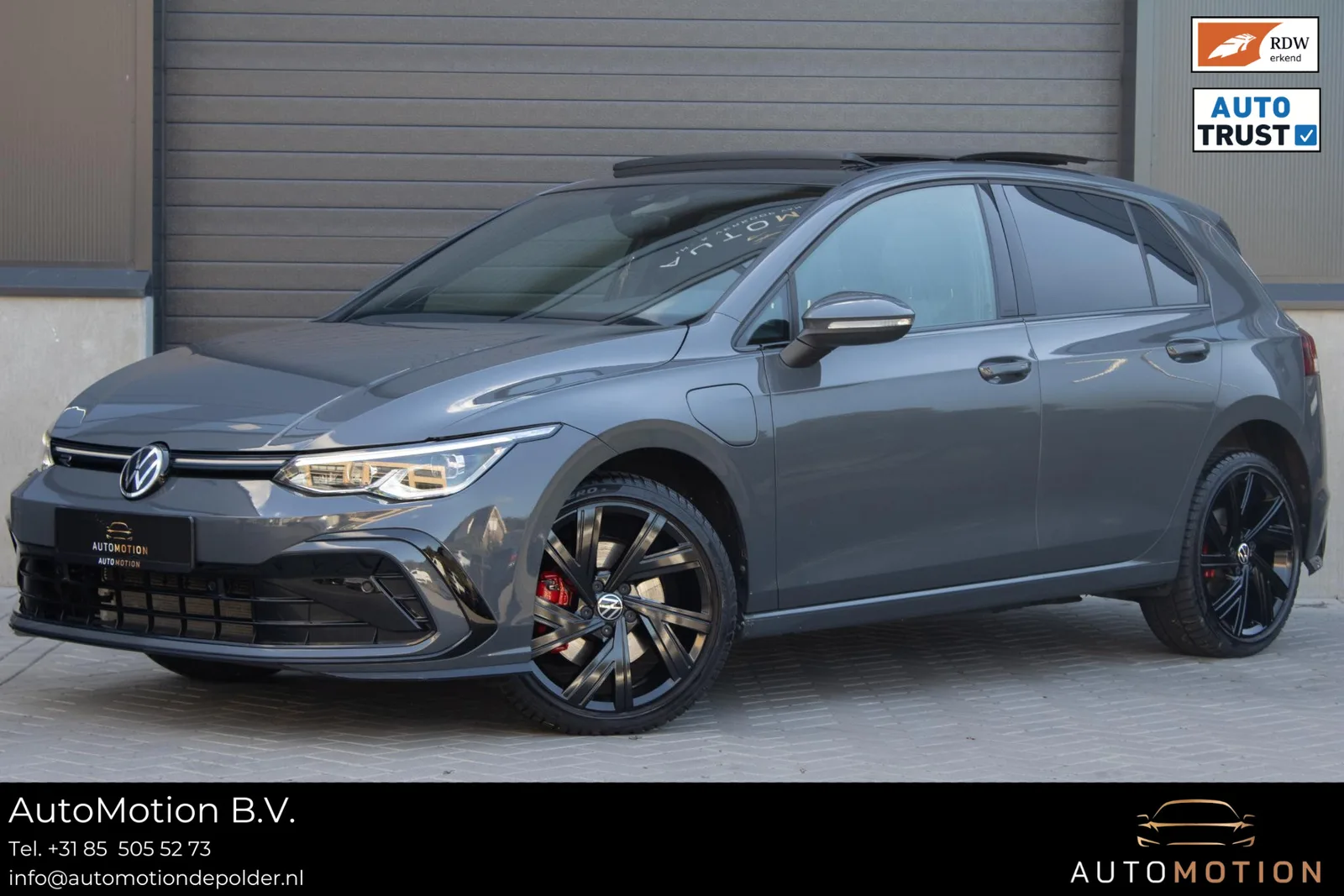 Volkswagen Golf (2024) — foto 1