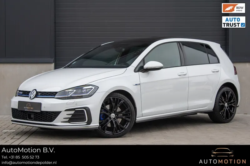 Volkswagen Golf (2021)