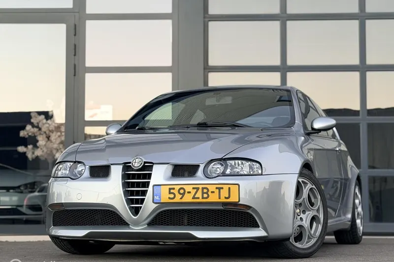 Alfa Romeo 147 (2003)