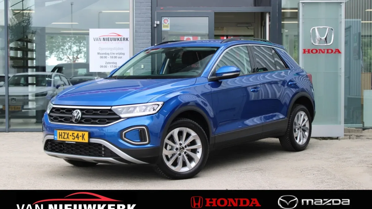 Volkswagen T-Roc (2025) — foto 1