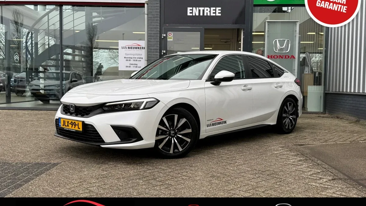 Honda Civic (2025) — foto 1