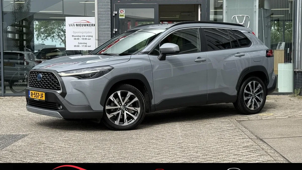 Toyota Corolla (2022) — foto 1