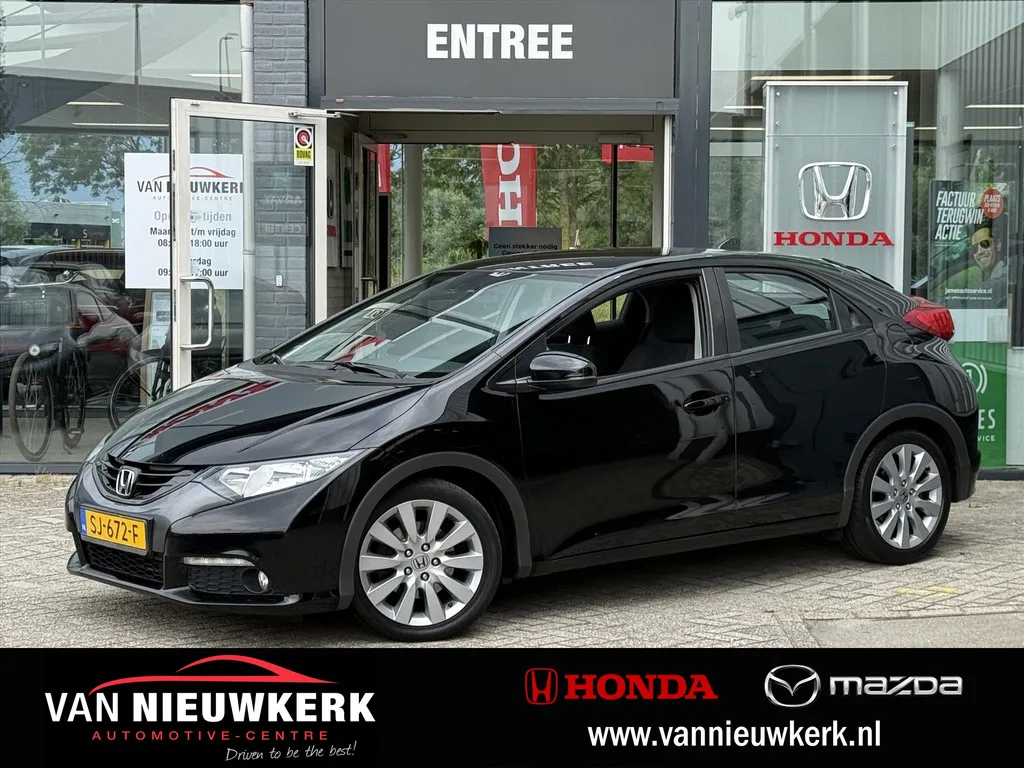 Honda Civic (2013) — foto 1