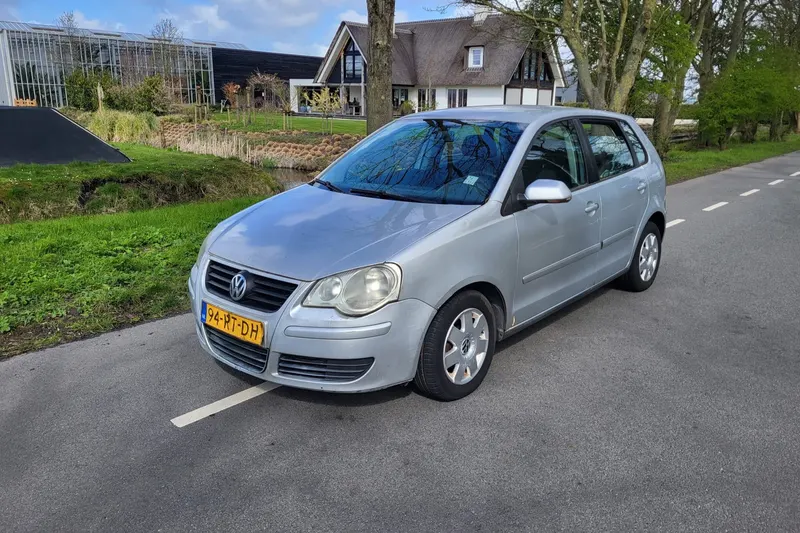 Volkswagen Polo (2005)