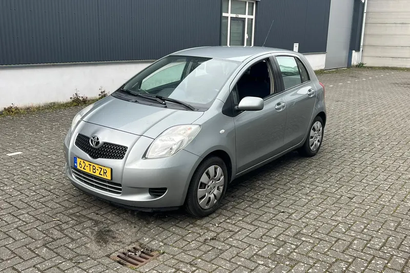 Toyota Yaris (2006)