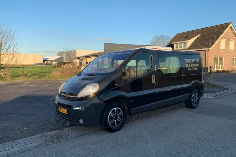Opel Vivaro (2003)