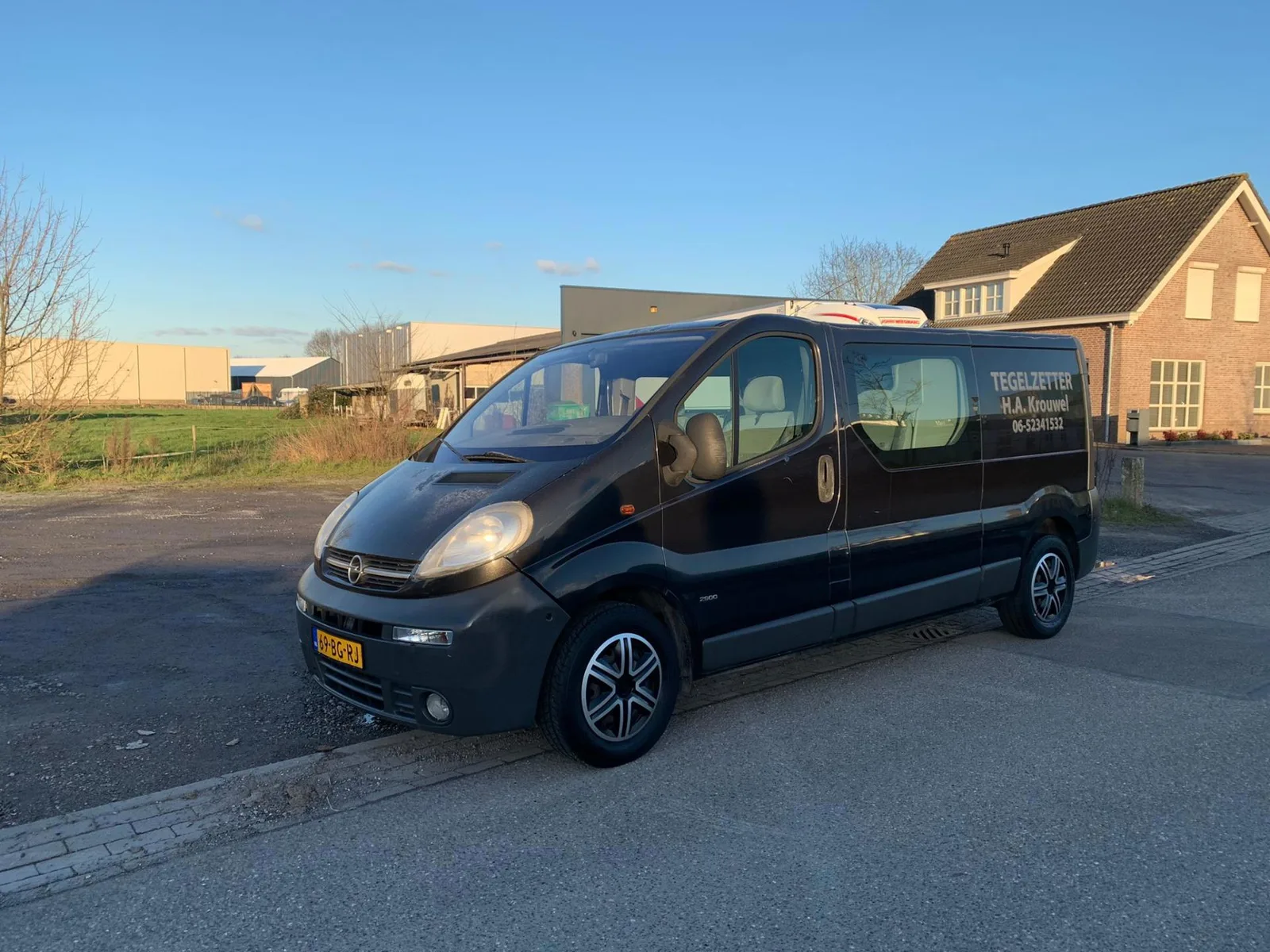 Opel Vivaro (2003) — foto 1