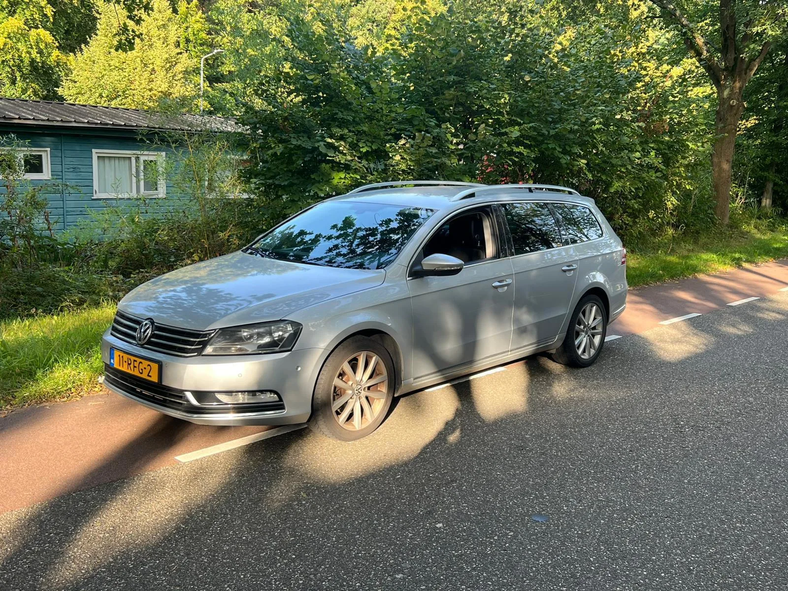 Volkswagen Passat (2011) — foto 1