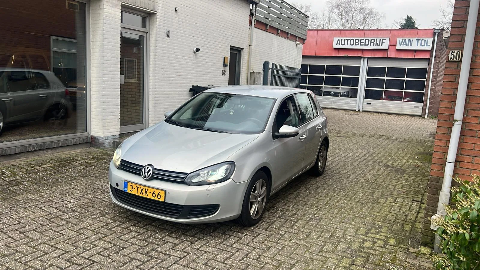 Volkswagen Golf (2010) — foto 1
