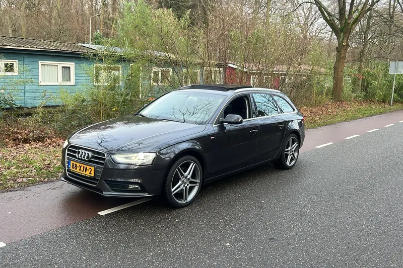 Audi A4 (2012)