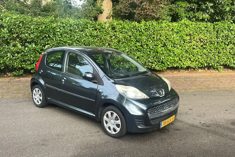 Peugeot 107 (2011)