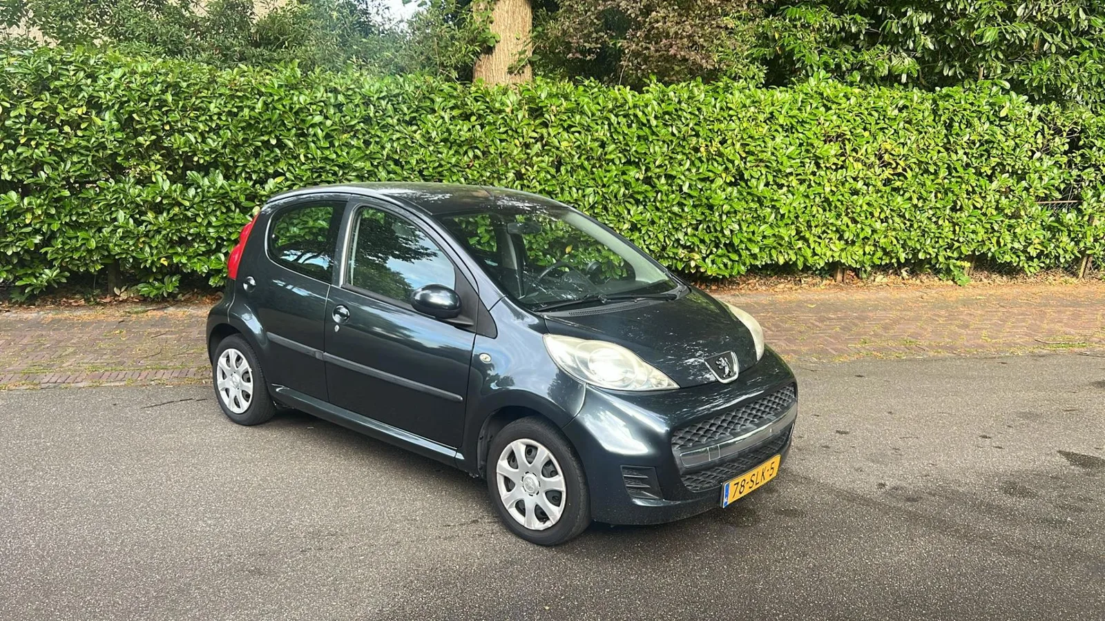 Peugeot 107 (2011) — foto 1