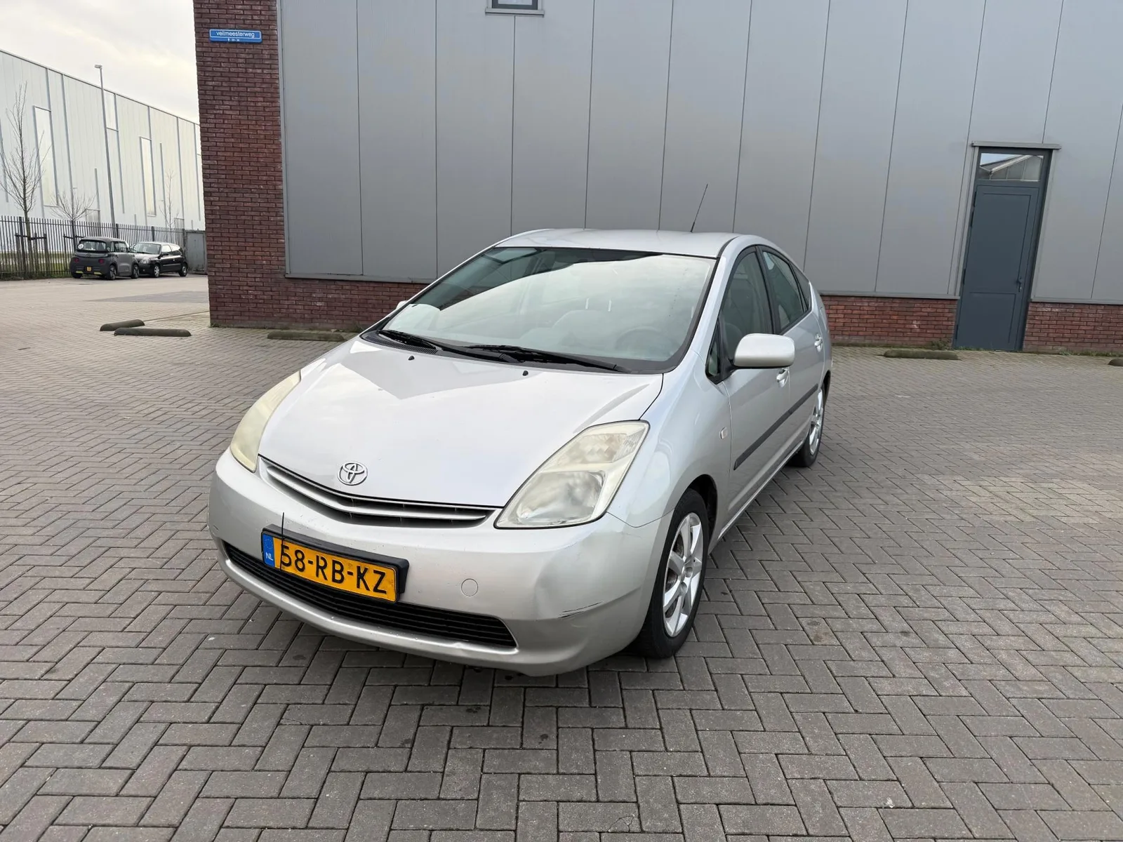 Toyota Prius (2005) — foto 1