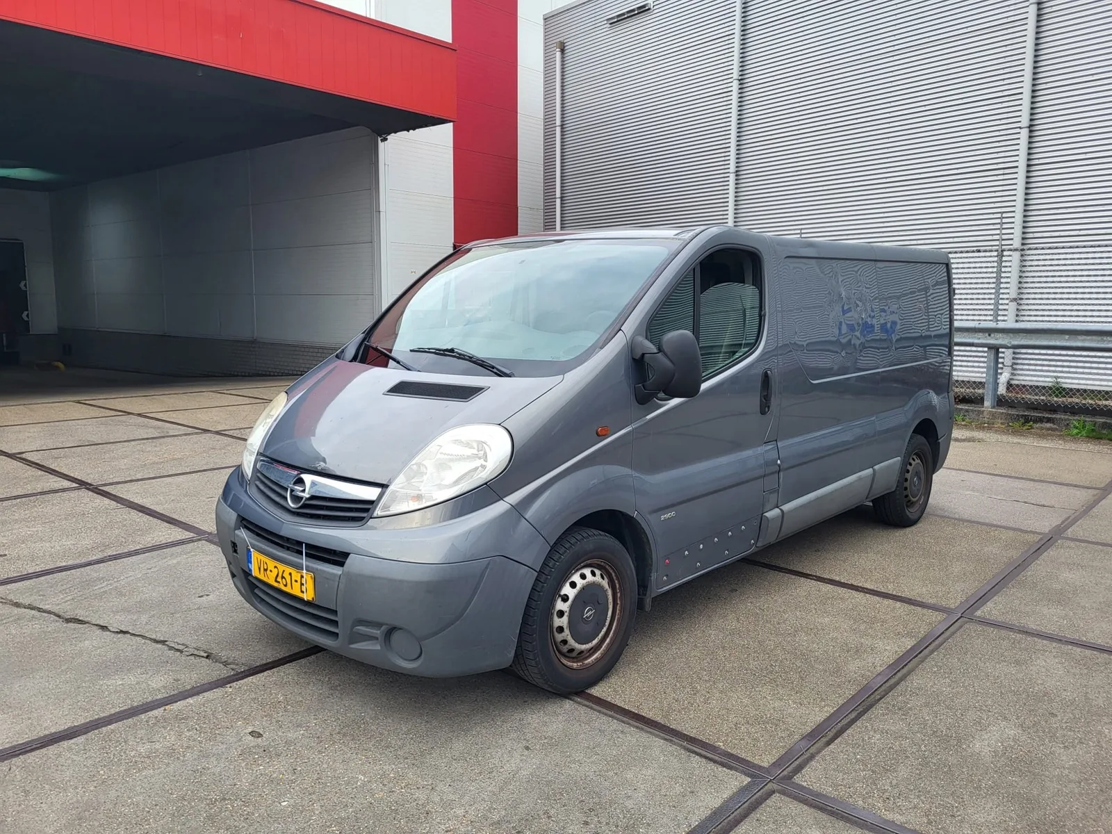 Opel Vivaro (2013) — foto 1