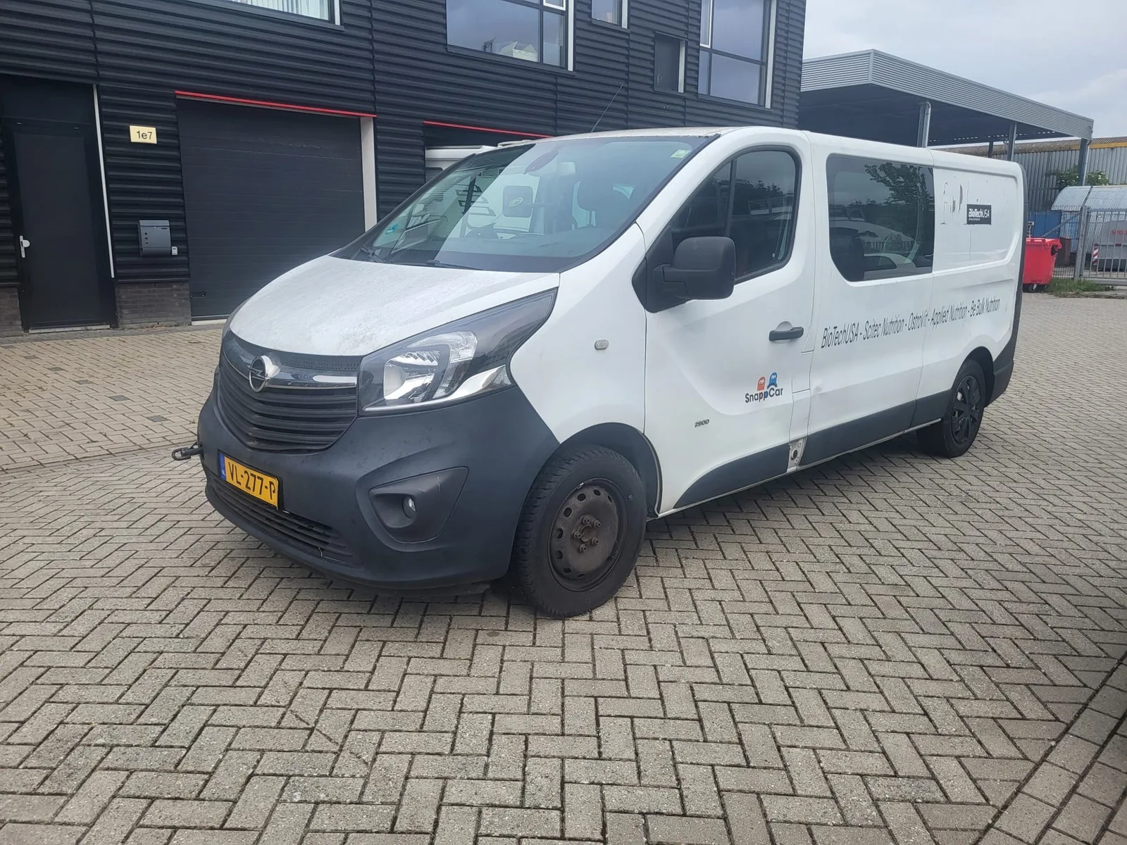 Opel Vivaro (2015) — foto 1
