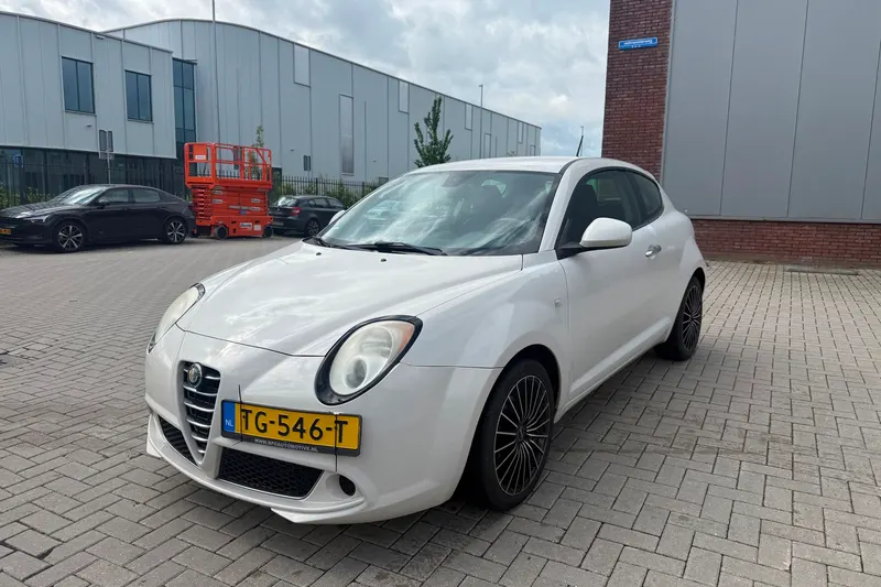 Alfa Romeo Mito (2009)