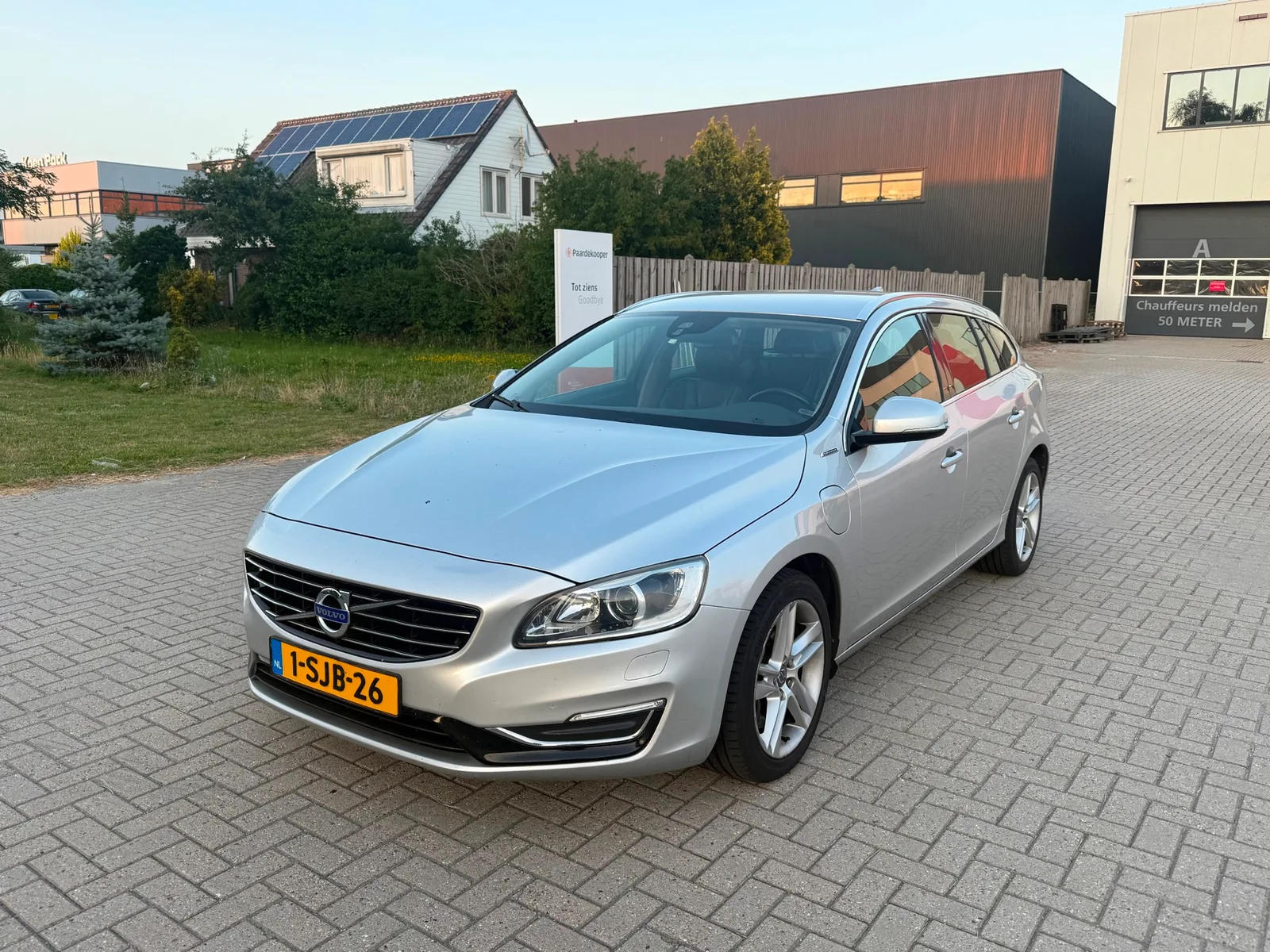 Volvo V60 (2013) — foto 1