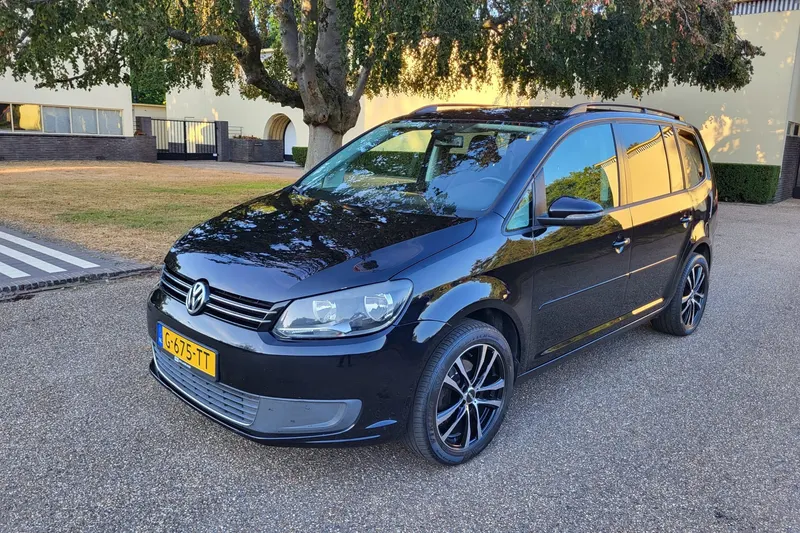 Volkswagen Touran (2011)