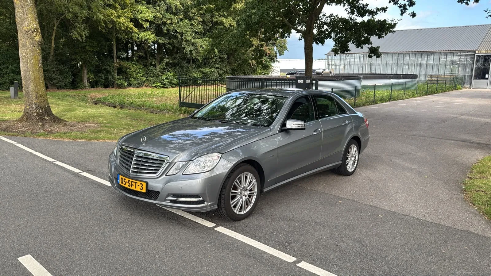 Mercedes-Benz E-Klasse (2011) — foto 1