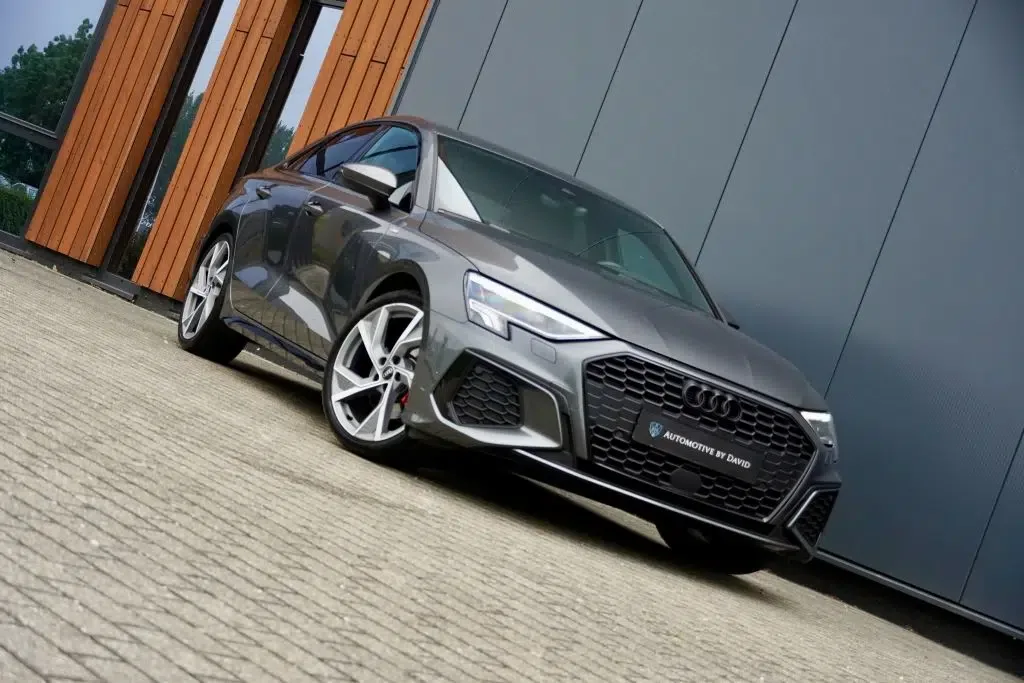 Audi A3 (2021) — foto 1